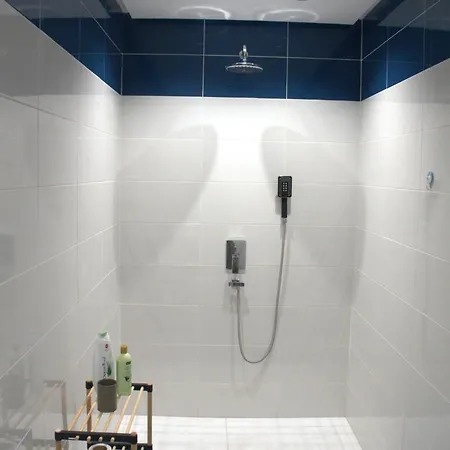 Komuna Parisit Olympic Apartment *